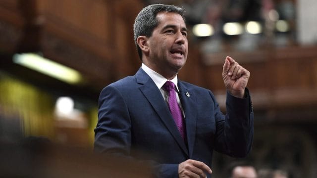 Pierre Paul-Hus, qui explique ce que veut dire WTF Post feature image